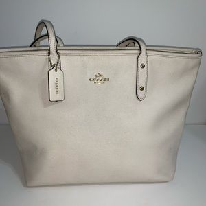 White coach Tote